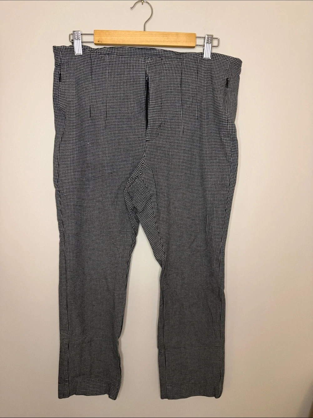 Old Navy Black and White Micro-Check Dress Pants - Classic Straight Fit